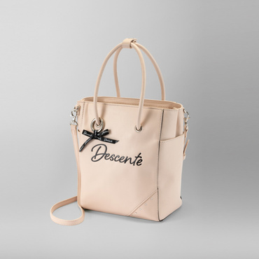 レディース LUXE COLLECTION カートポーチ DQCVJA40