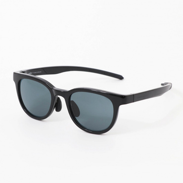 芝目の見やすいハイコントラストレンズ搭載スポーツグラス