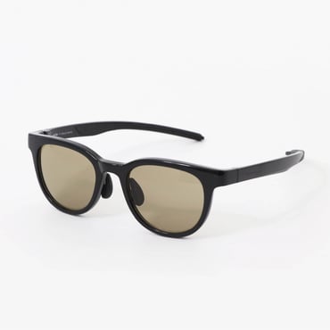 芝目の見やすいハイコントラストレンズ搭載スポーツグラス