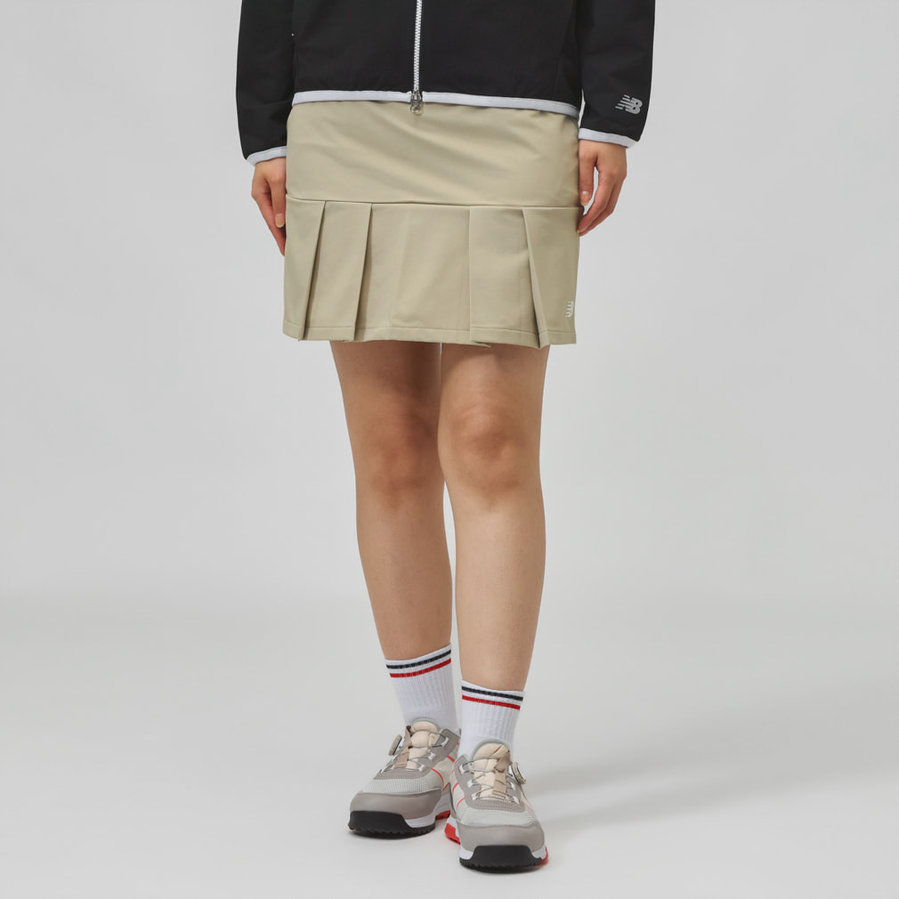 �j���[�o�����X ���f�B�[�X �S���t�E�F�A �X�J�[�g �H �~ SOFTSHELL PLEATED SKIRT (0126234505) ���f�B�[�X New Balance