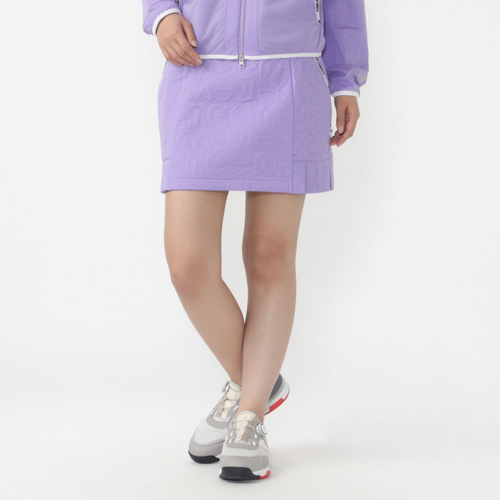 美品　ニューバランス　オフホワイト　QUILTED スカート 美品 ニューバランス オフホワイト QUILTED スカート 美品