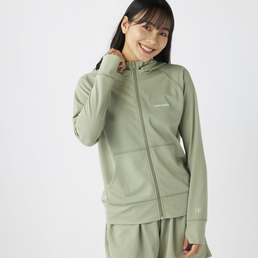 ラッシュガード