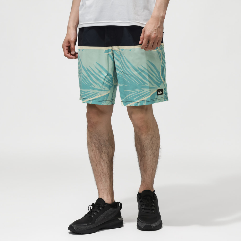 �N�C�b�N�V���o�[ �����Y �}���� �{�[�h�V���[�c EVERYDAY POOLSIDER 19 EQYJV04224 QUIKSILVER