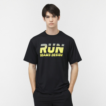BEAMS DESIGN ランニンググラフィックTシャツ
