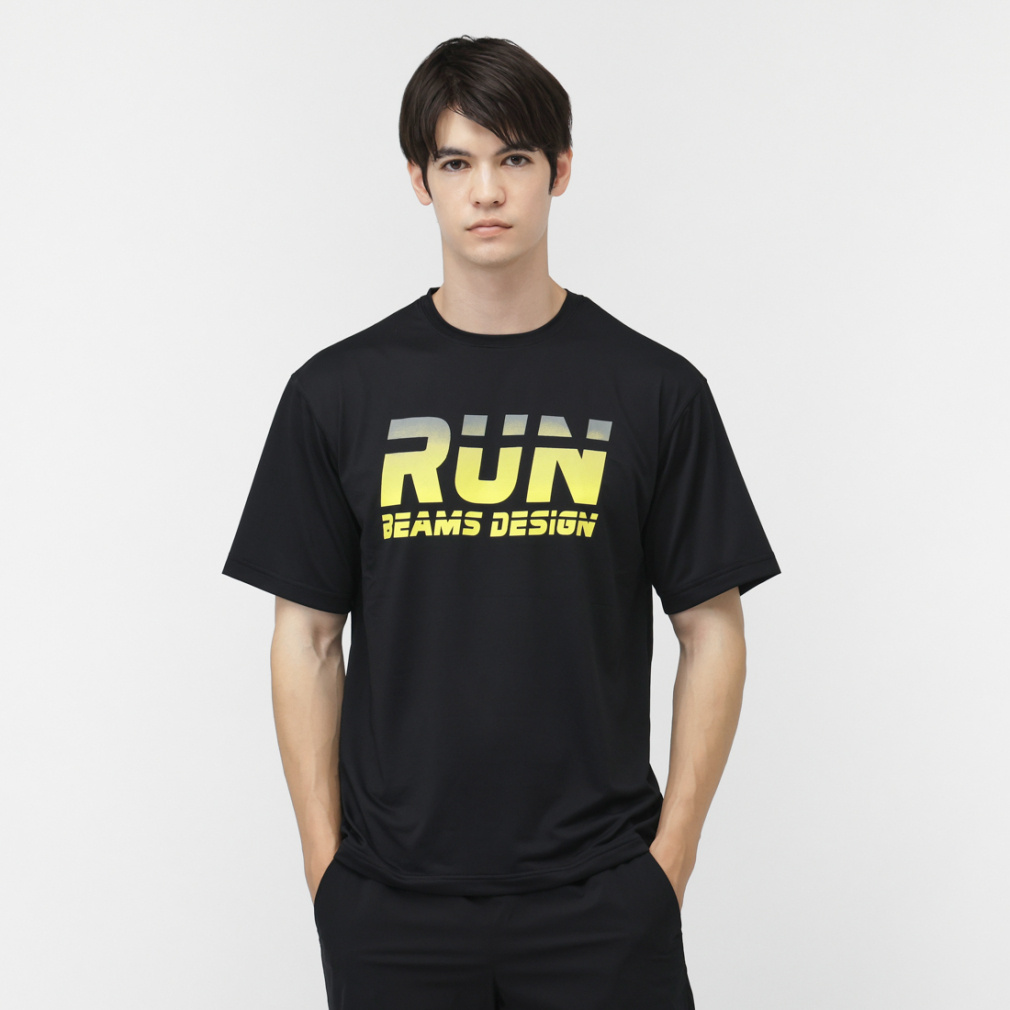 BEAMS DESIGN ランニンググラフィックTシャツ