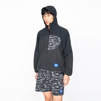 BEAMS DESIGN RUNNING FORCES ナイトカモ フーディー