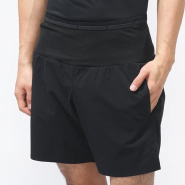 マルチポケットランニングショーツ