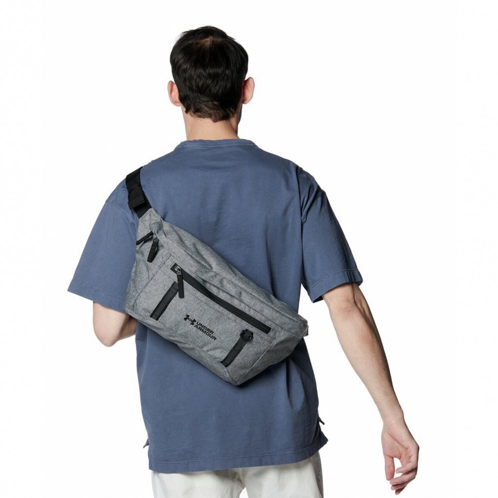 A_[A[}[ UA[W {fBobO 1384757 040 EGXgobO 10L UNDER ARMOUR