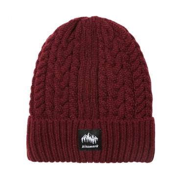 ケーブル編みニット帽子