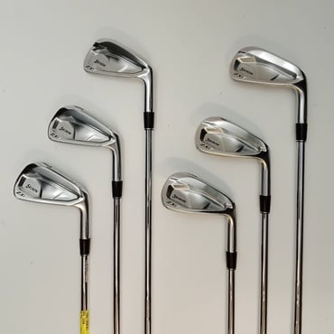 SRIXON　ZXi7 S N.S.PRO　MODUS3　TOUR105