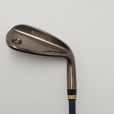 MAJESTY　Royale　(2025) AW R MAJESTY　Royale　LV560B