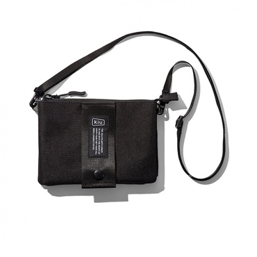 ETIQUETTE POUCH