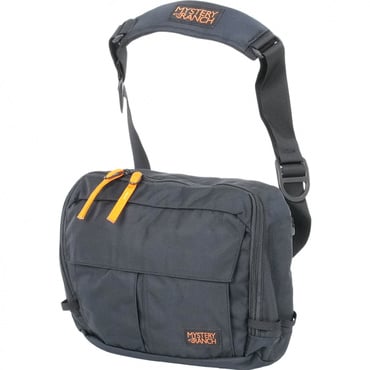 ミステリーランチ DISTRICT 8 8L Black 1506001000 トレッキング