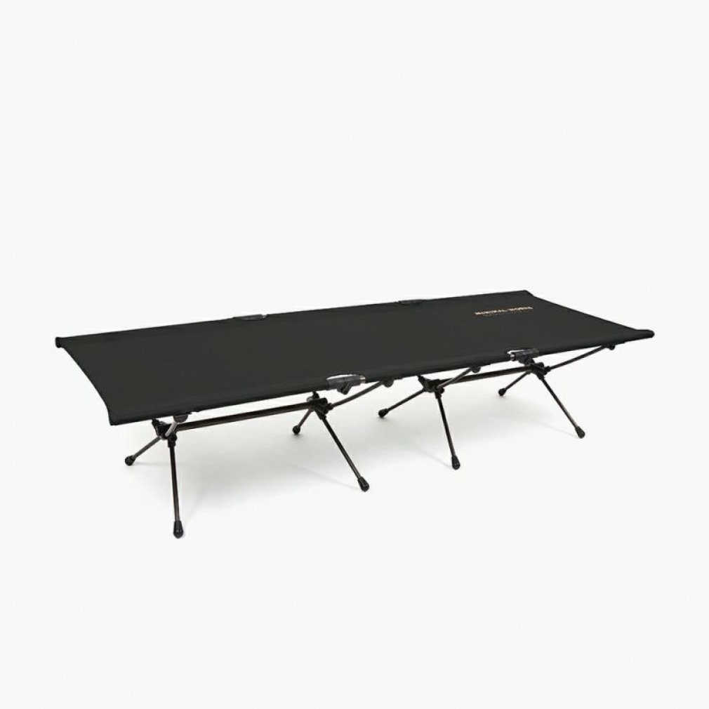 COT AND : BLACK