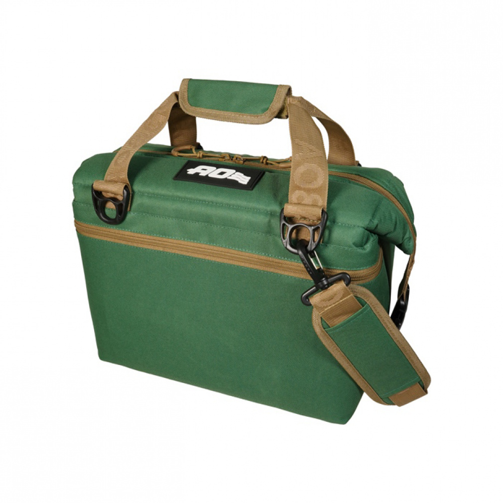 エーオークーラーズ 12パックキャンバス ソフトクーラー AO12AGTN キャンプ ソフトクーラー : アメリカングリーン AO Coolers