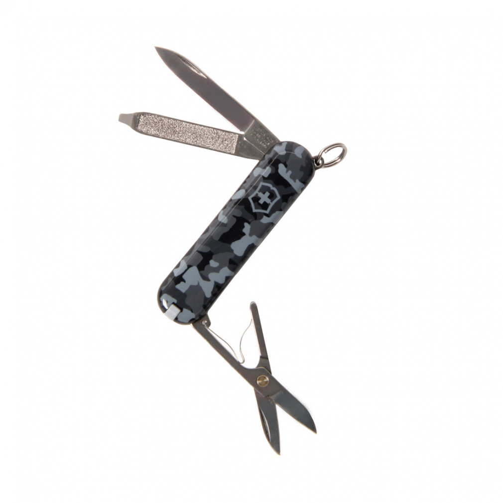 ヴィクトリノックス クラシック 0.6223.942 トレッキング アウトドアナイフ マルチツール : ネイビーカモ VICTORINOX