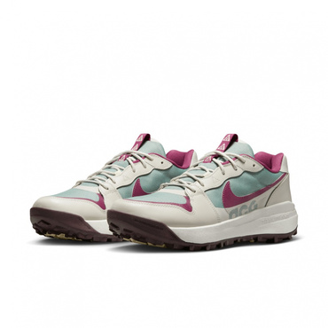 ナイキ ACG LOWCATE