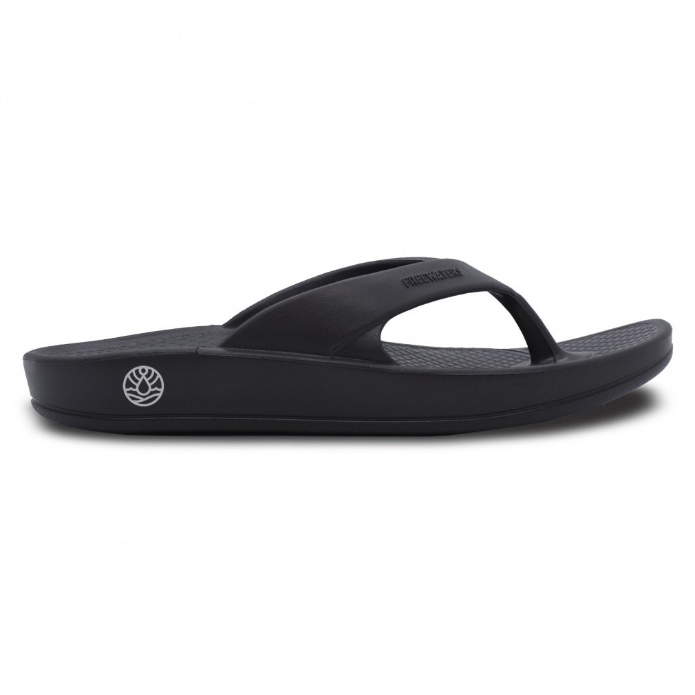 フリーウォータース Cloud9 Ultra UO-008BLK メンズ マリン ビーチサンダル : ブラック freewaters