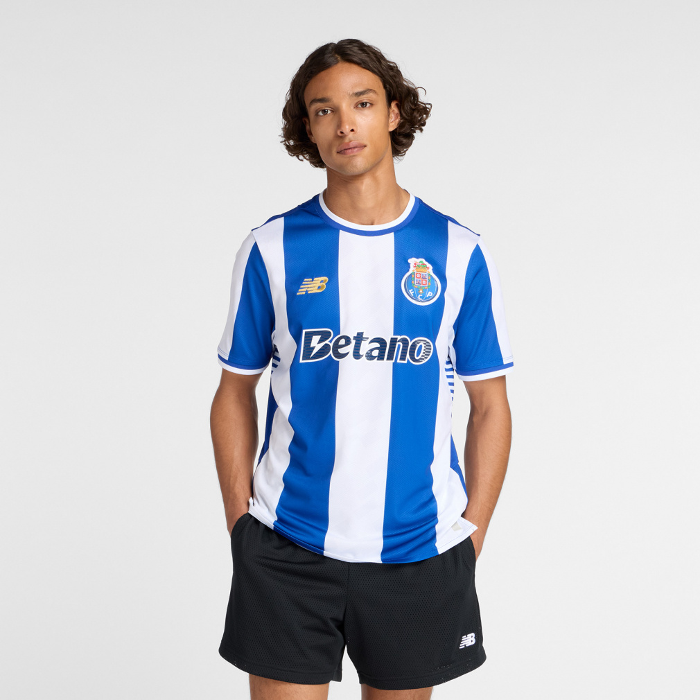 新品 FCポルト 21/22 ホームユニフォーム 半袖シャツ ニューバランス 公式 FC Porto アパレル＆商品 | DAZN