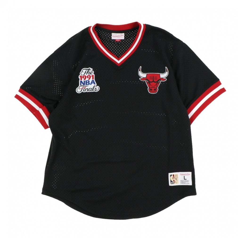 ~b`F&lX oXPbg{[ TVc NBA FASHION MESH V-NECK VINTAGE LOGO BULLS TMVN6625 Mitchell & Ness