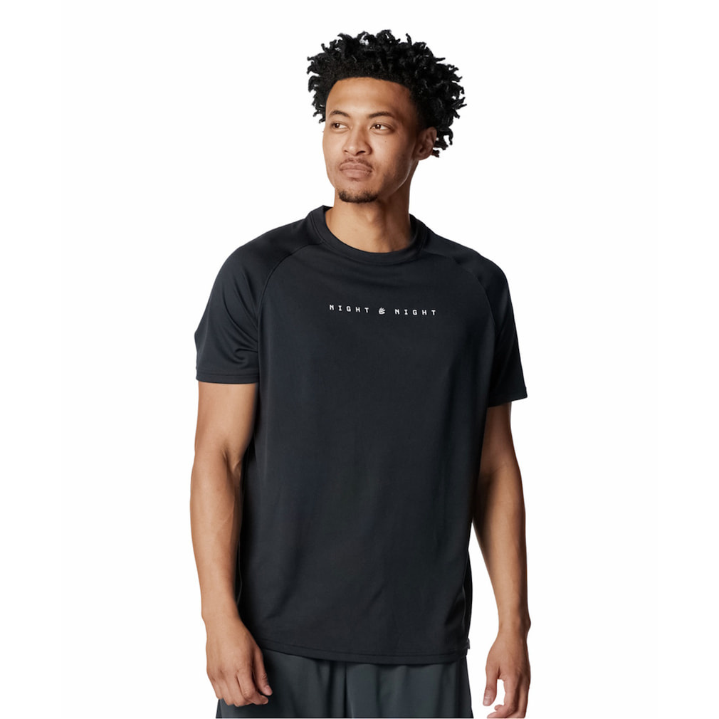 カリー テック ロゴ ショートスリーブ Tシャツ(ブラック-S)