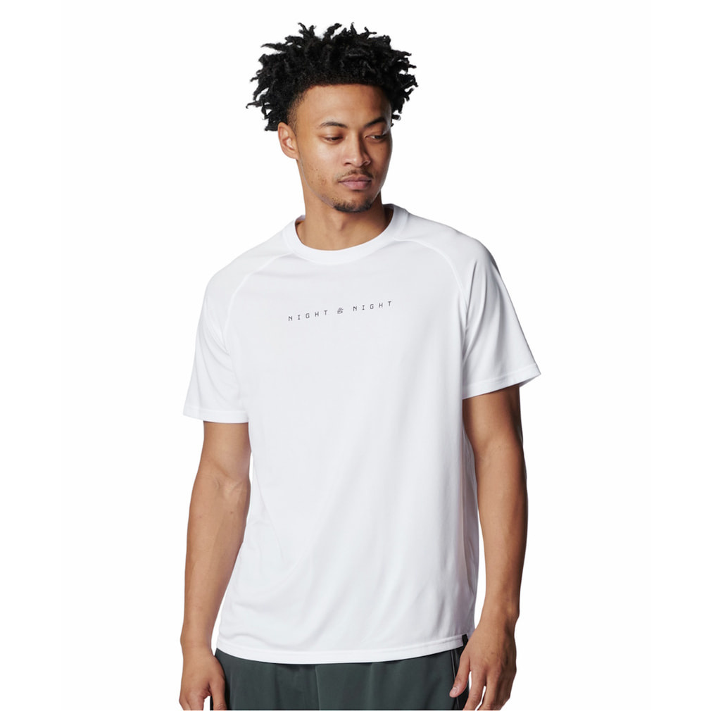 カリー テック ロゴ ショートスリーブ Tシャツ(ホワイト-S)