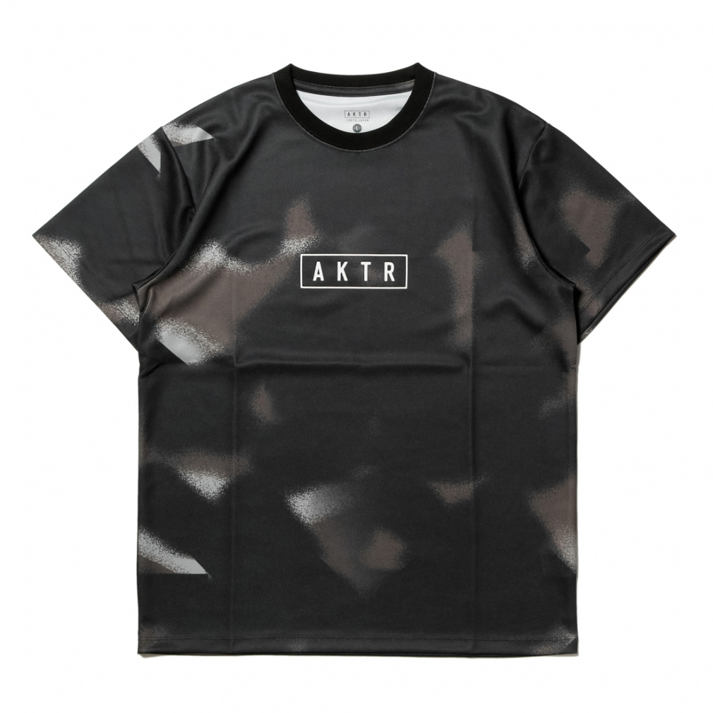 �A�N�^�[ �����Y ���f�B�X �o�X�P�b�g�{�[�� ����T�V���c SCRIBBLE AKTR LOGO SPORTS TEE 124-016005 AKTR