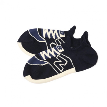 スニーカー柄ソックス