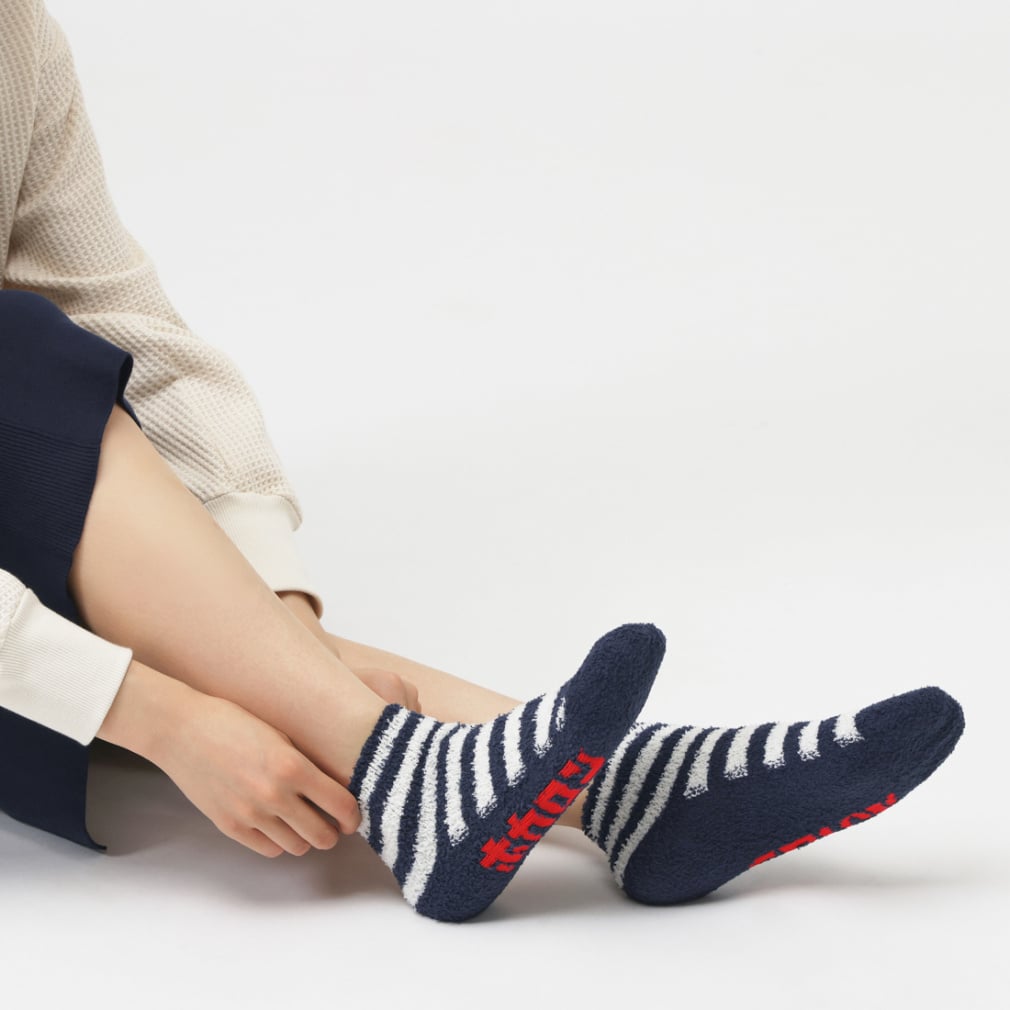 エモいちょいケアかかと保湿ジェルスニーカー丈(ネイビー-23-25cm)