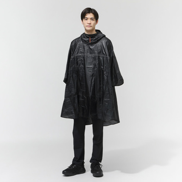 LIGHTWEIGHT COMPACT PONCHO