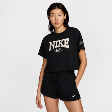 ウィメンズ NSW OC VARZITY S/S Tシャツ