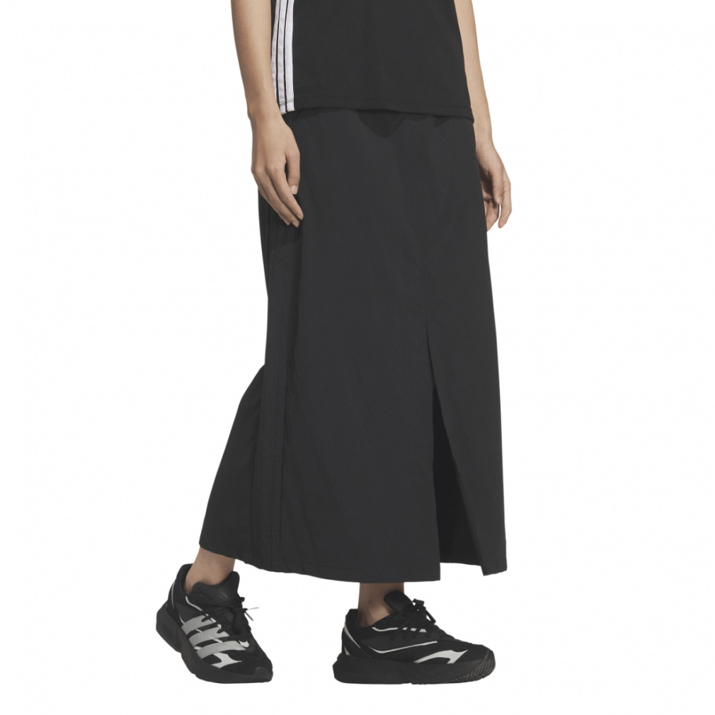 アイコニック スリーストライプス ルーズフィット スカート(ブラック-S)