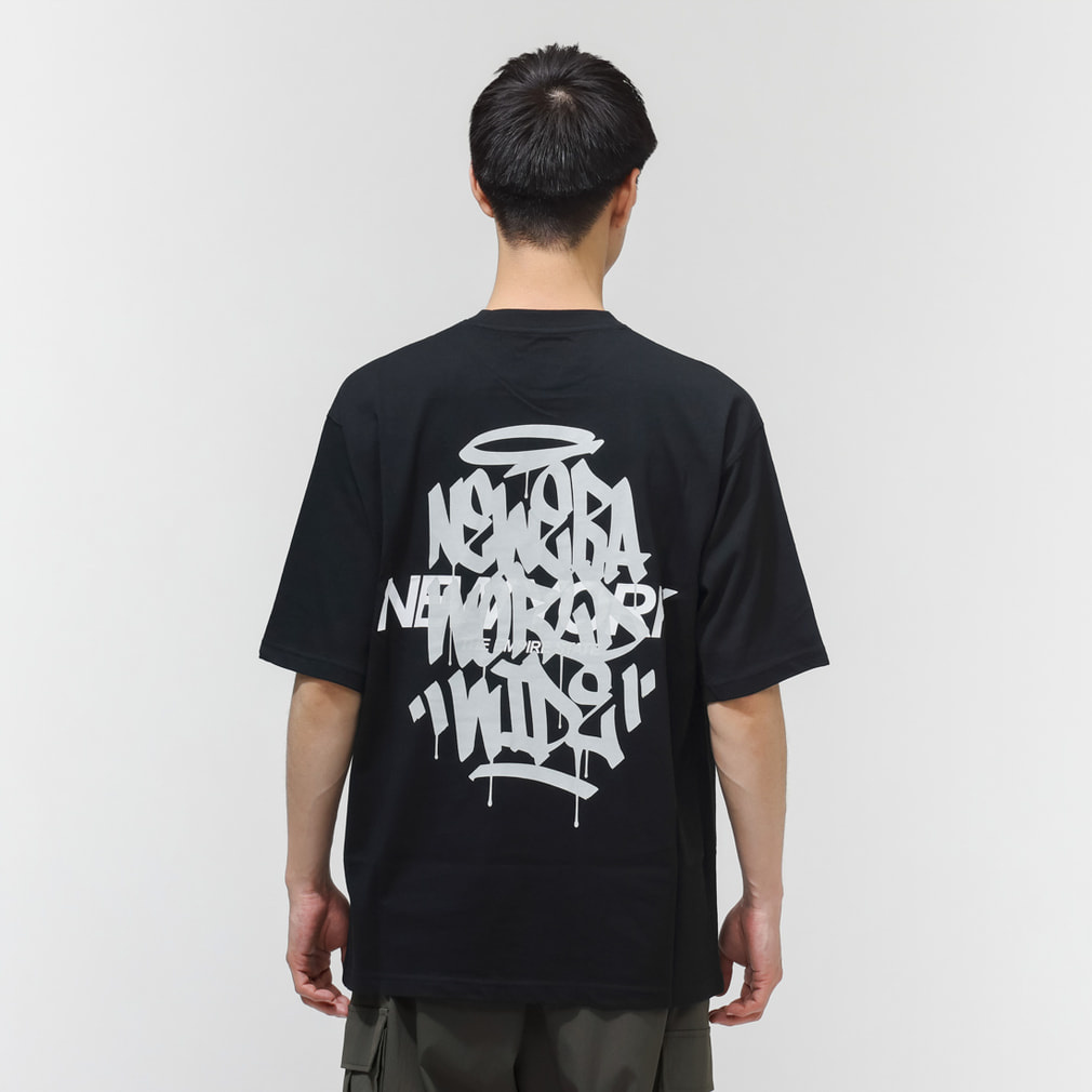 A CHORUS LINE ブラック Tシャツ S ニューエラ メンズ 半袖 Tシャツ SS OS CT TEE TAGGING BLK 261