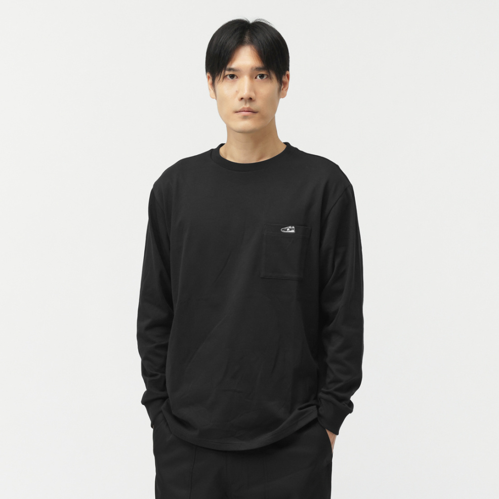 JULIUS パッチロングスリーブTシャツ カットソー ブラック637CPM25 JULIUS パッチロングスリーブTシャツ カットソー ブラック637CPM25