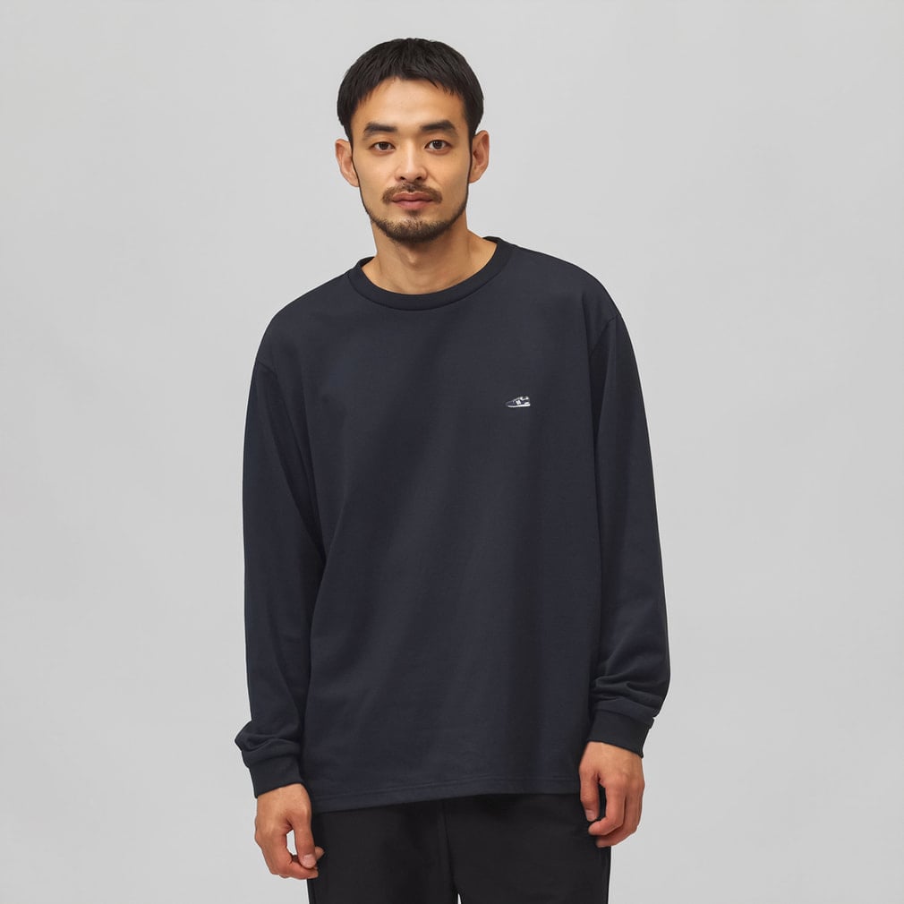 oau 長袖シャツ　新品未使用　Mサイズ　レア　BRAHMAN グッズ　貴重 ニューバランス THE CITY メンズ 長袖 Tシャツ リラックスロング