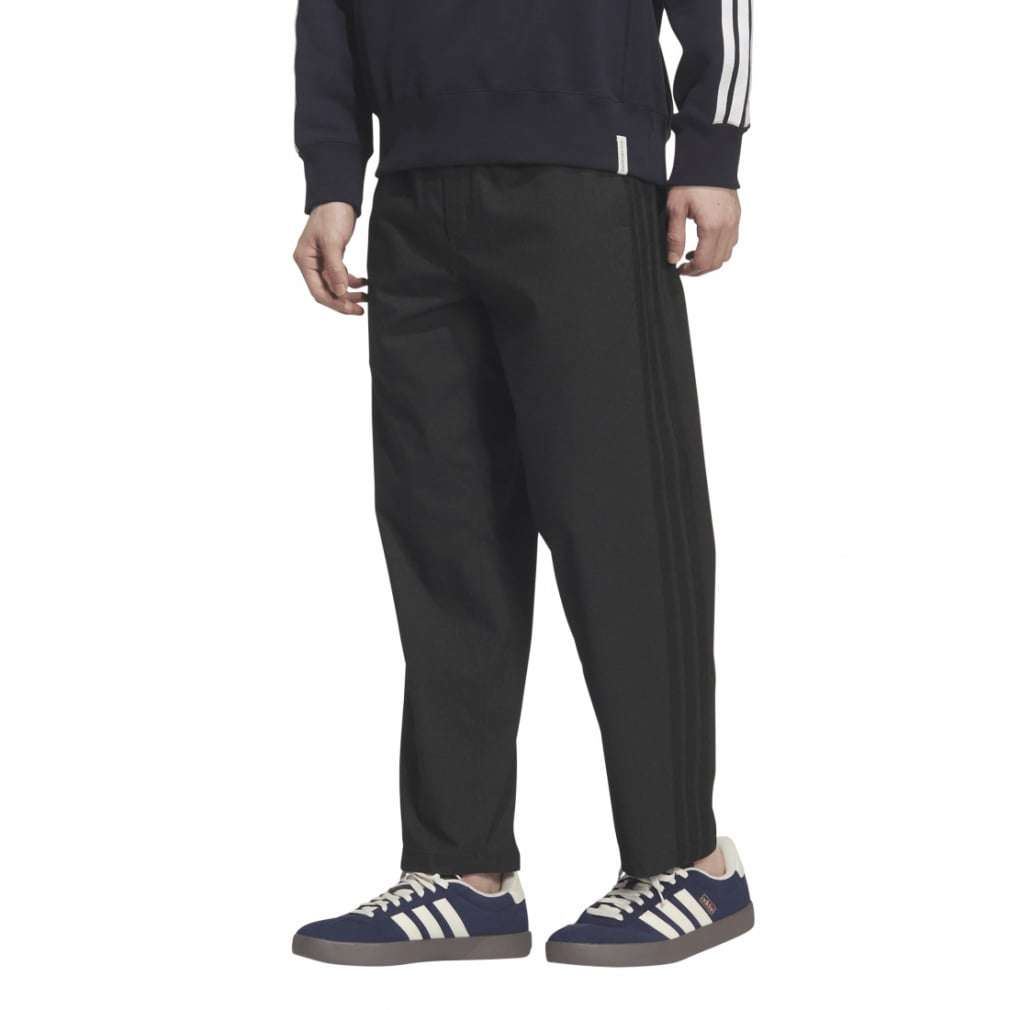 ライト ストレッチ デニム レギュラーフィット テーパードレッグ パンツ(ブラック-S)