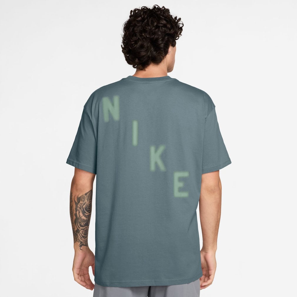 シャツ NIKE（ナイキ） Tシャツ 半袖 ジュニア J NSW デザインTシャツ HQ3240