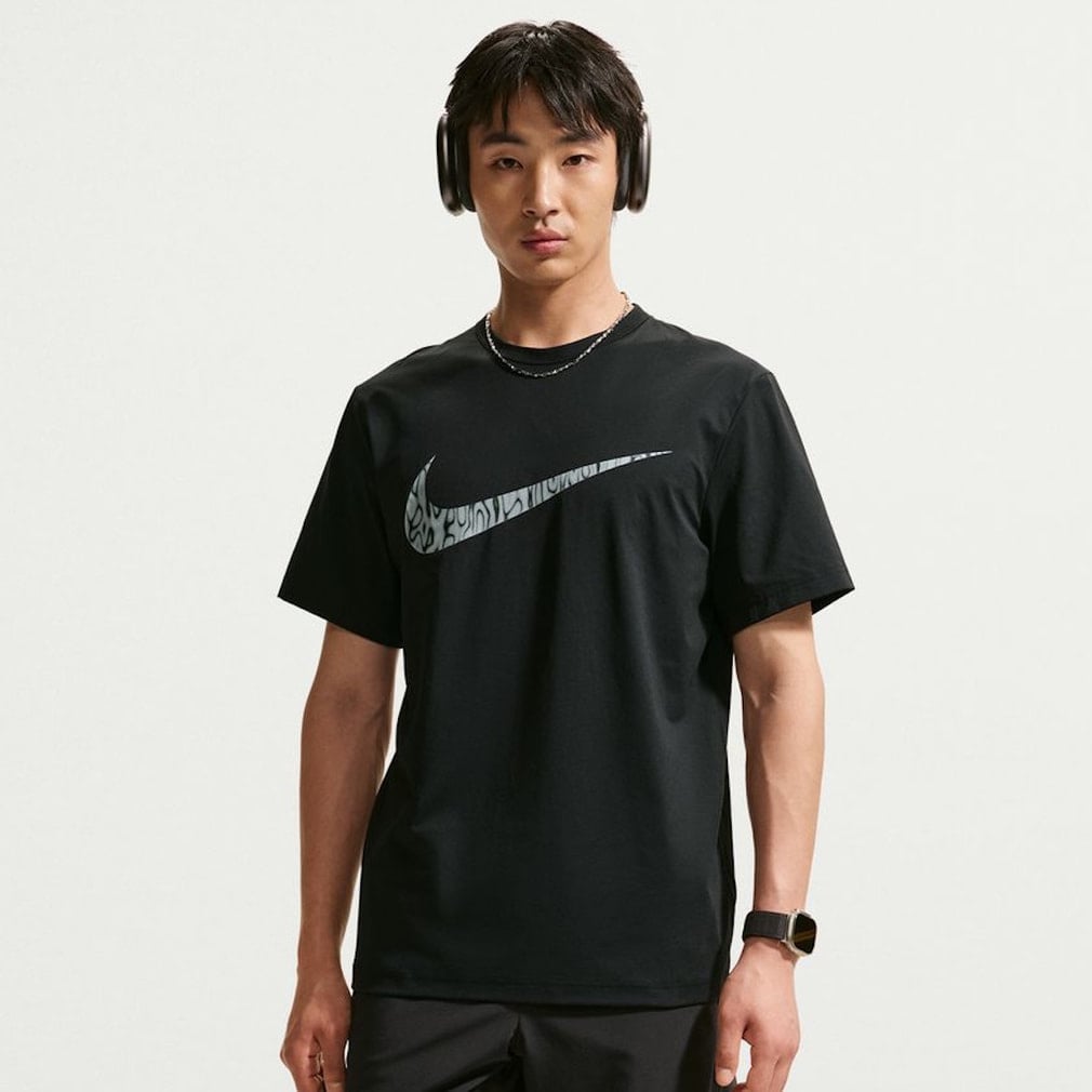 NIKE ナイキ 本物南米チリ代表選手支給品 ウェアー上S下M　レア 美品 ナイキ メンズ 半袖 機能 Tシャツ DF UV HYVERSE S/S トップ IV4813