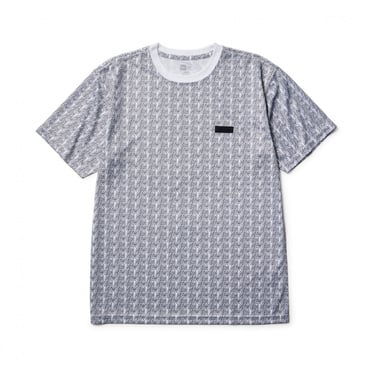 PA SS TECH TEE ALLOVER PT WHI