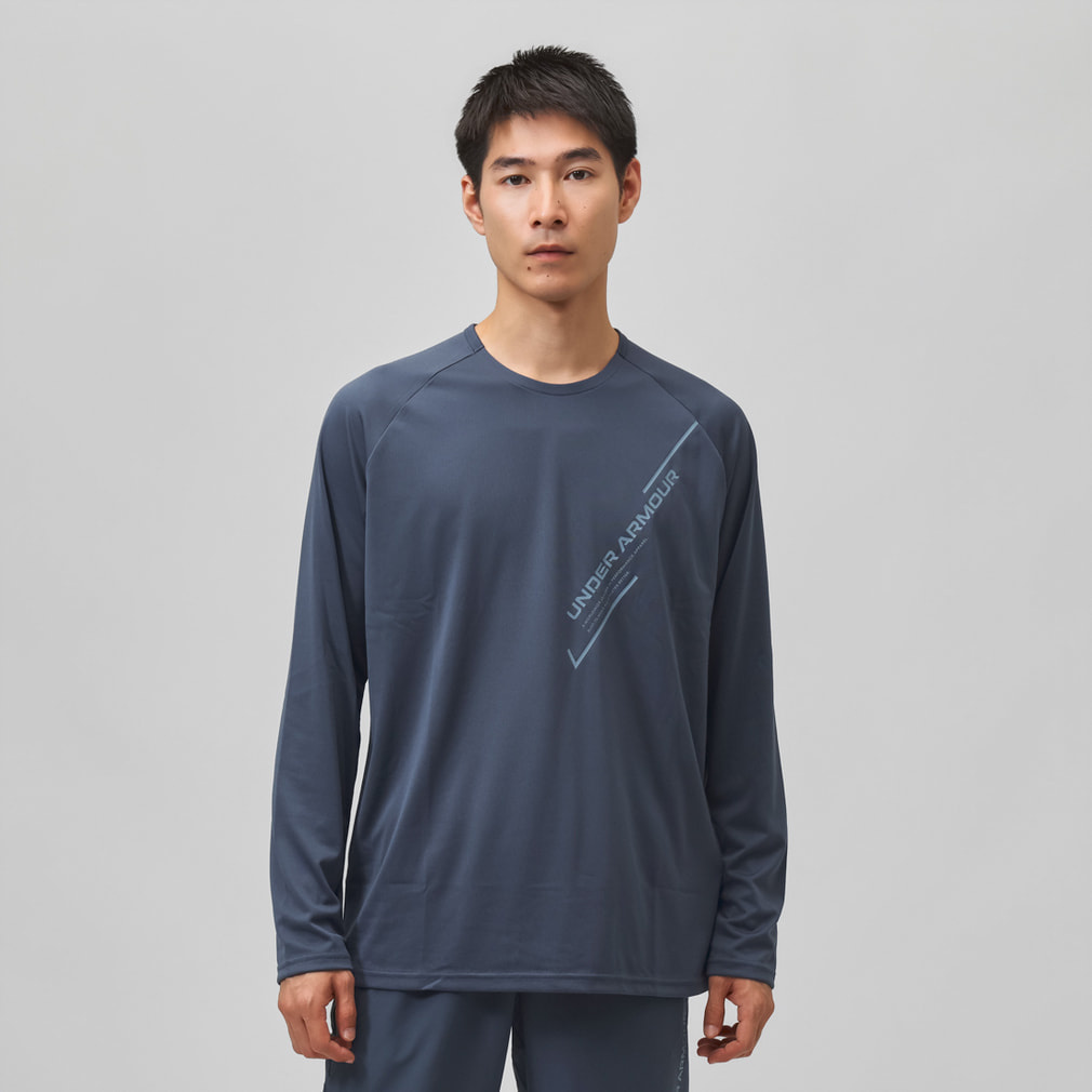 UAテック ロゴ グラフィック ロングスリーブ Tシャツ(グレイシュブルー-S)