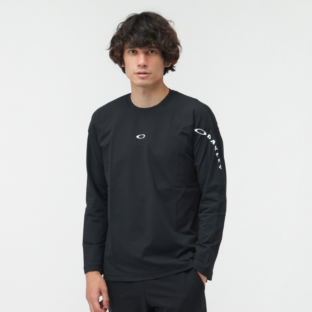 【新品】Oakley 長袖シャツ ホワイト/ブラック 新品タグ付き OAKLEY（オークリー） 長袖シャツ メンズ トレーニング スポーツウェア