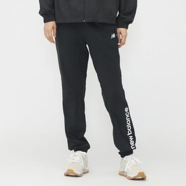 【New Balance】ダブルスクリプト パーカー＆ジョガー セット New Balance】ダブルスクリプト パーカー＆ジョガー セット (New