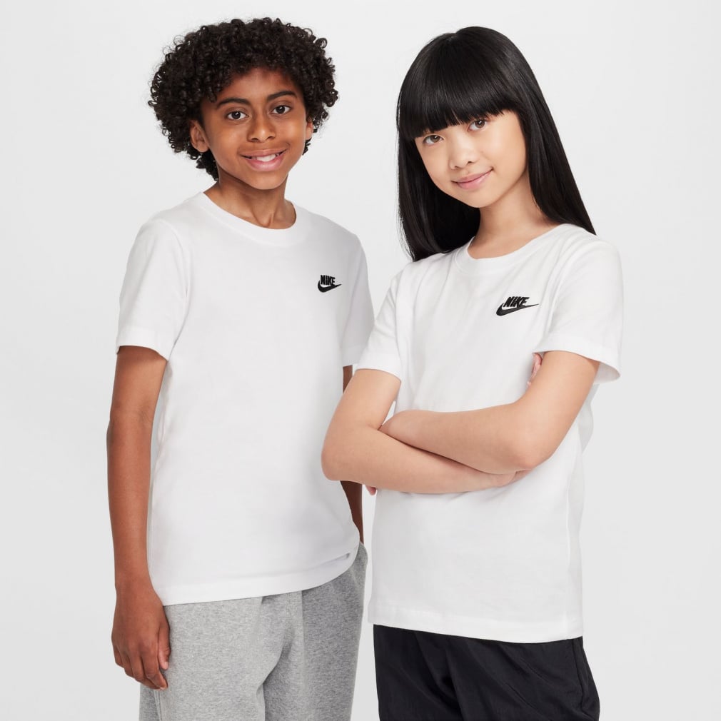 ナイキ ジュニア キッズ 子供 半袖 シャツ YTH NSW EMB フューチュラ ナイキ ジュニア キッズ 子供 半袖 シャツ YTH NSW EMB フューチュラ