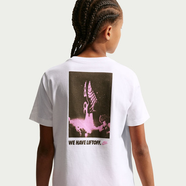 YTH NSW フォト リフトオフ S/S Tシャツ