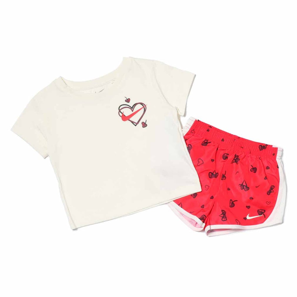 ナイキ ジュニア キッズ 子供 Tシャツ ハーフパンツ セット NKG CHERRY ナイキ ジュニア キッズ 子供 Tシャツ ハーフパンツ セット NKG CHERRY