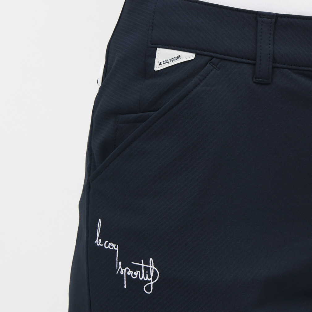 【ほぼ新品】イリアックゴルフパンツ、刺繍ロゴ付き ほぼ新品】イリアックゴルフパンツ、刺繍ロゴ付き 【公式通販】