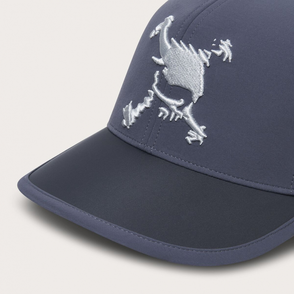 オカン　ゴルフ冬用キャップ帽　 トップドライプーツの2点 オークリー ゴルフウェア キャップ 秋 冬 SKULL UNITE CAP FA 25.0