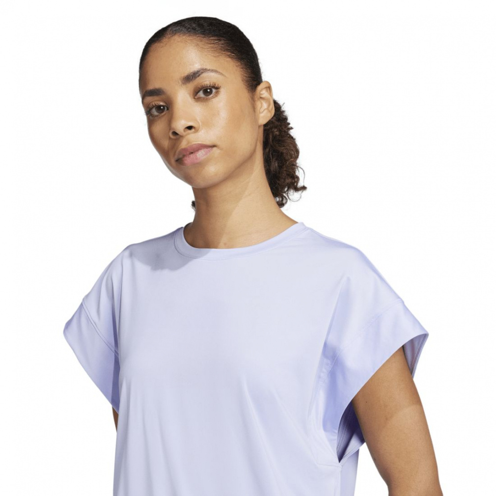 売れ筋商品|||アディダス Tシャツ レディース トップス YOGA TEE - Basic T-shirt - chalk white アディダス ヨガ Tシャツ - ホワイト | アディダス ジャパン