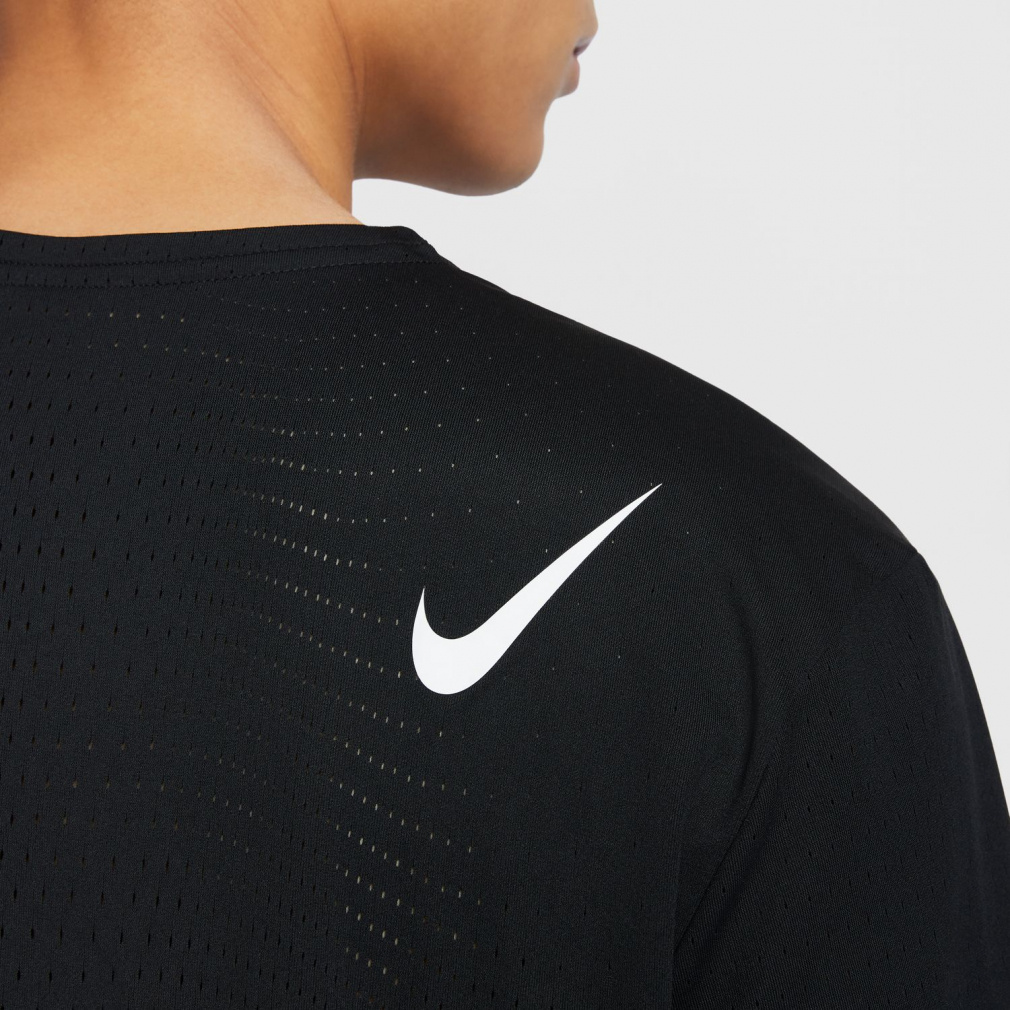 新品　ナイキ　エアロスイフト　ランニングTシャツ 新品 2XLサイズ NIKE ナイキ エアロスイフト NN メンズ Dri-FIT