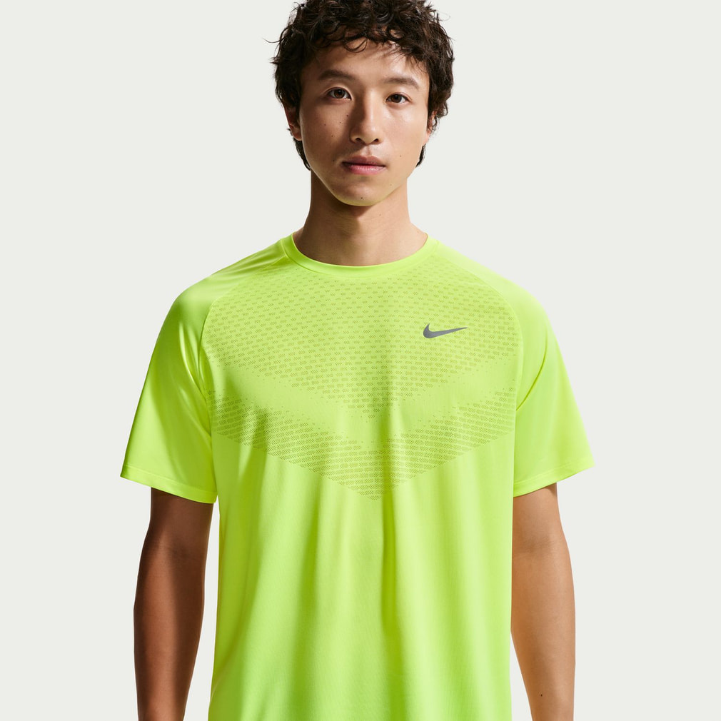ナイキ メンズ 陸上/ランニングウェア 半袖Tシャツ ストライド Dri-FIT